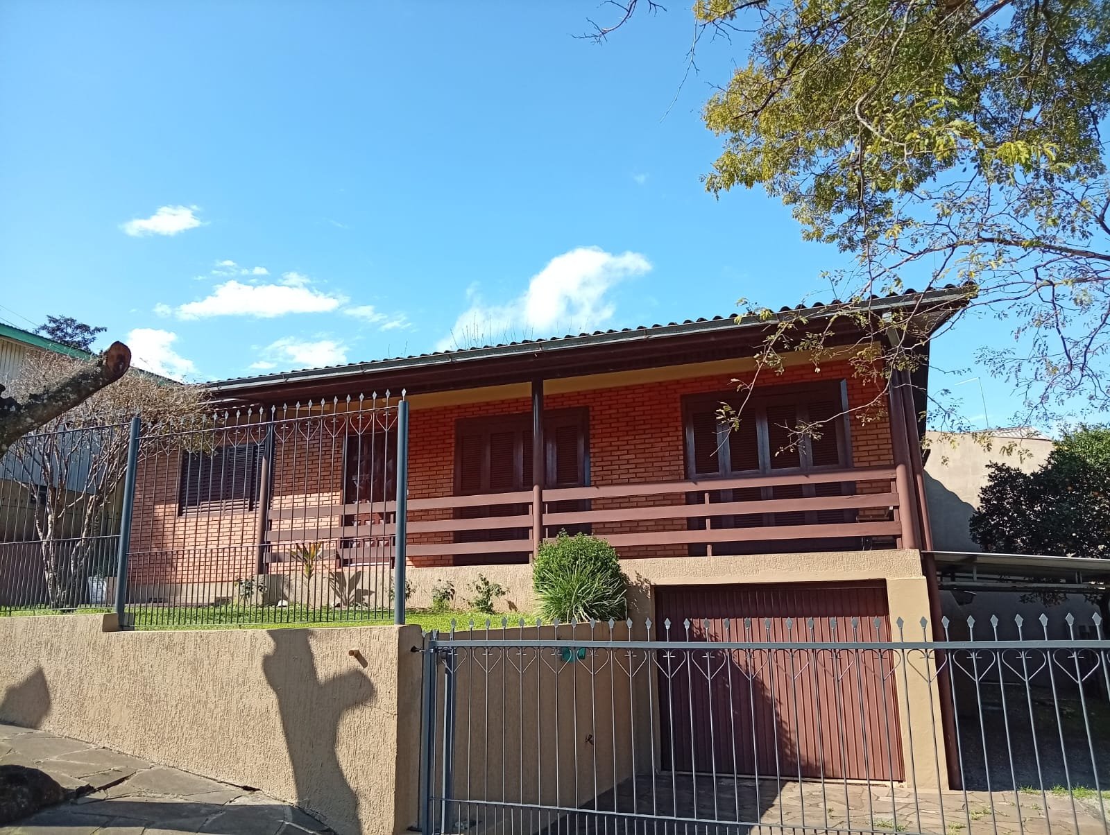 CASA A VENDA  EM NÃO-ME-TOQUE